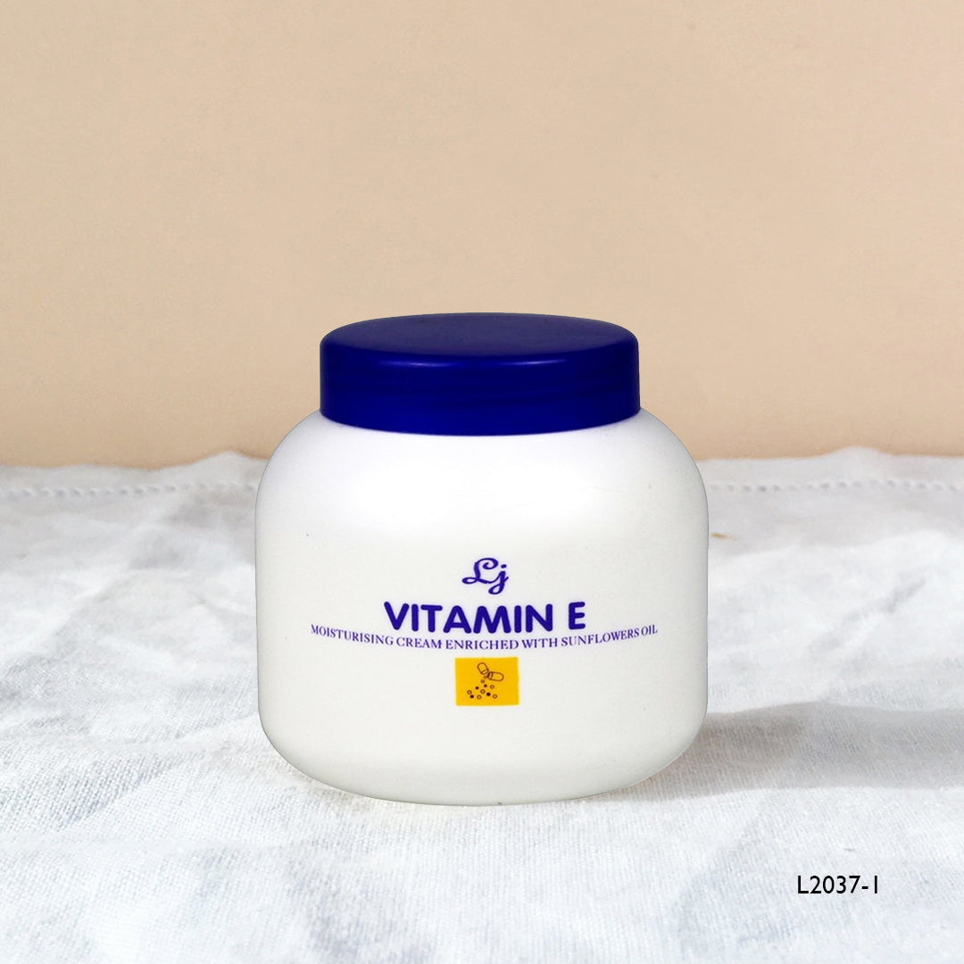 Love Jojo Vitamin E Moisturising Cream - 200g Love Jojo