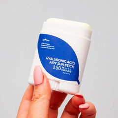 Isntree Hyaluronic Acid Airy Sun Stick - 22g Isntree