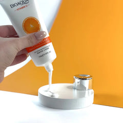 Bioaqua Vitamin C Moisturizing Cleanser - 100g Bioaqua