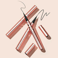 O.TWO.O Transfer Proof Graphic Eyeliner - 0.5g O.TWO.O